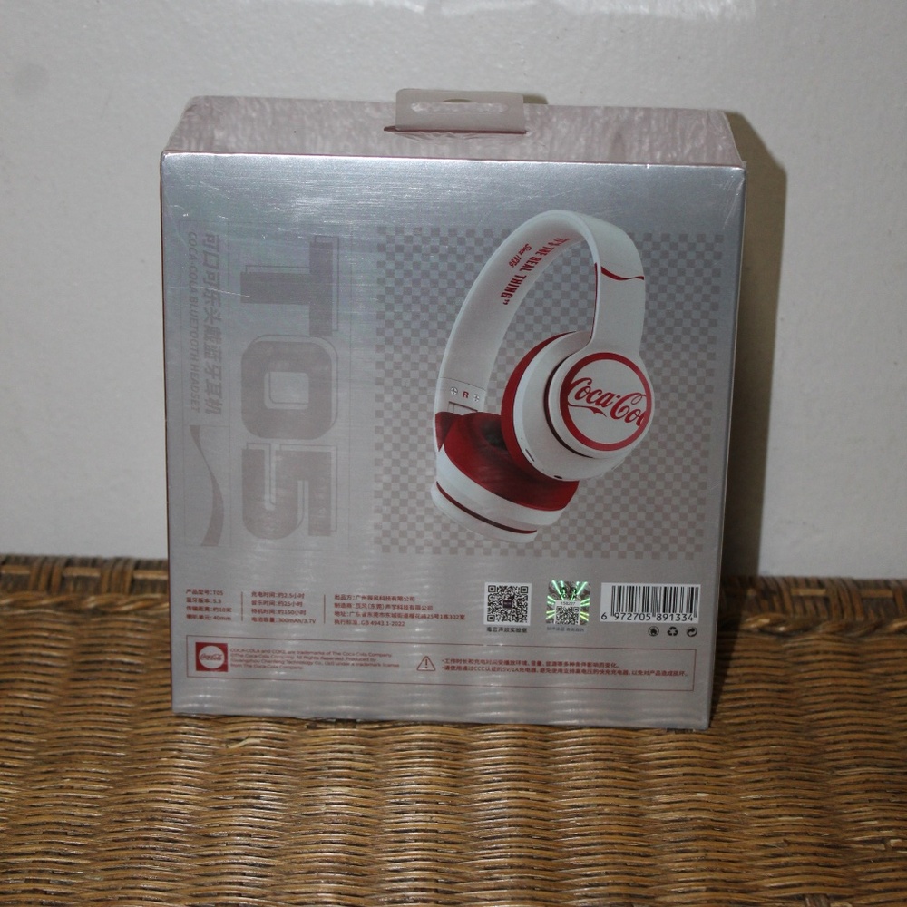 Coca-Cola T05 Wireless Bluetooth Headphones